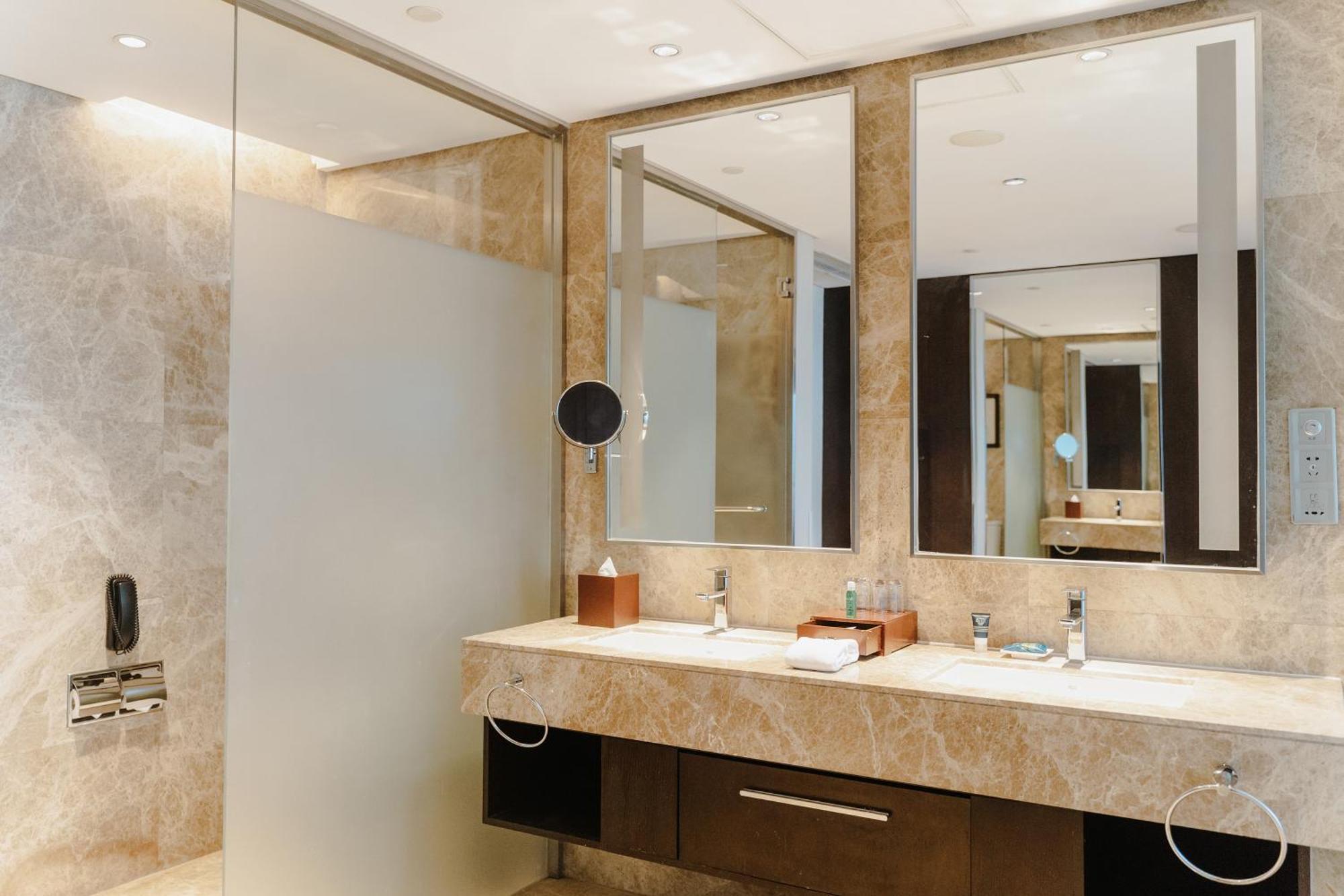 Four Points By Sheraton Qingdao, West Coast Luaran gambar
