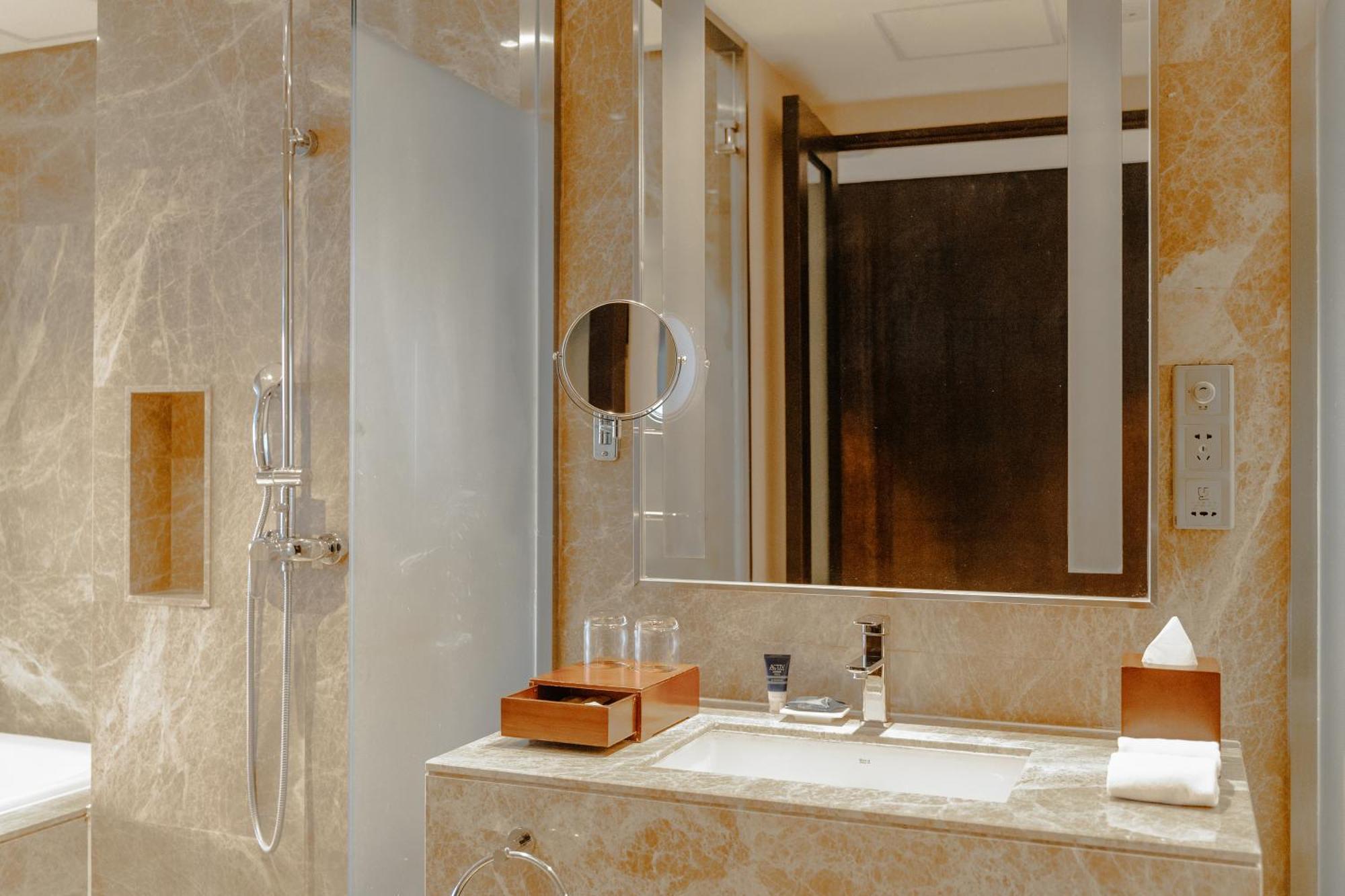 Four Points By Sheraton Qingdao, West Coast Luaran gambar